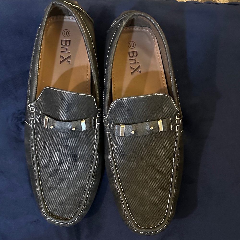 Brix Black Leather Loafers for Men size 10